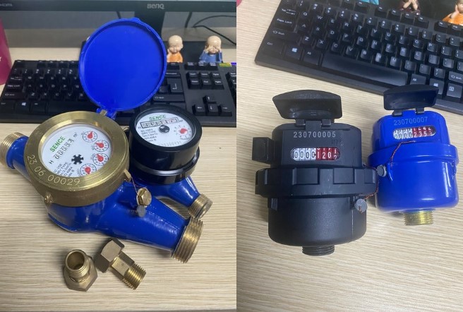 dong_ho_do_luu_luong_noi_ren