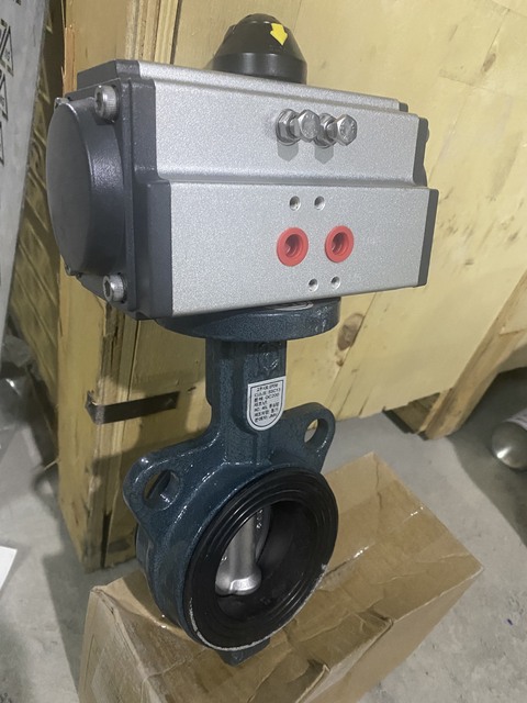 van_buom_gang_dieu_khien_khi_nen_3