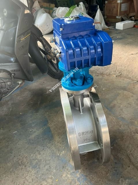 van_buom_mat_bich_dieu_khien_dien