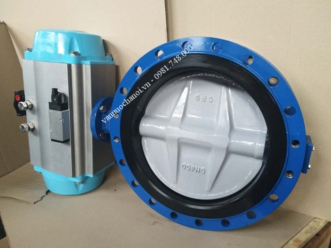 van_buom_mat_bich_dieu_khien_khi_nen