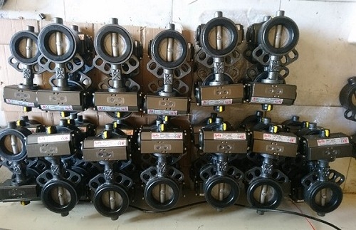 van_buom_dieu_khien_khi_nen